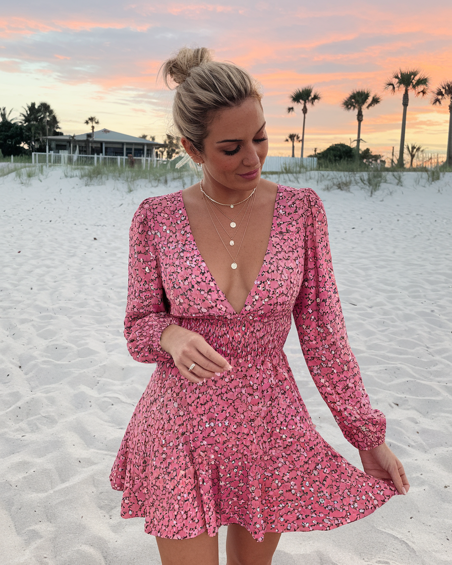 22 Stylish and Trendy Summer Outfit Ideas for Women Over 30 in 2025