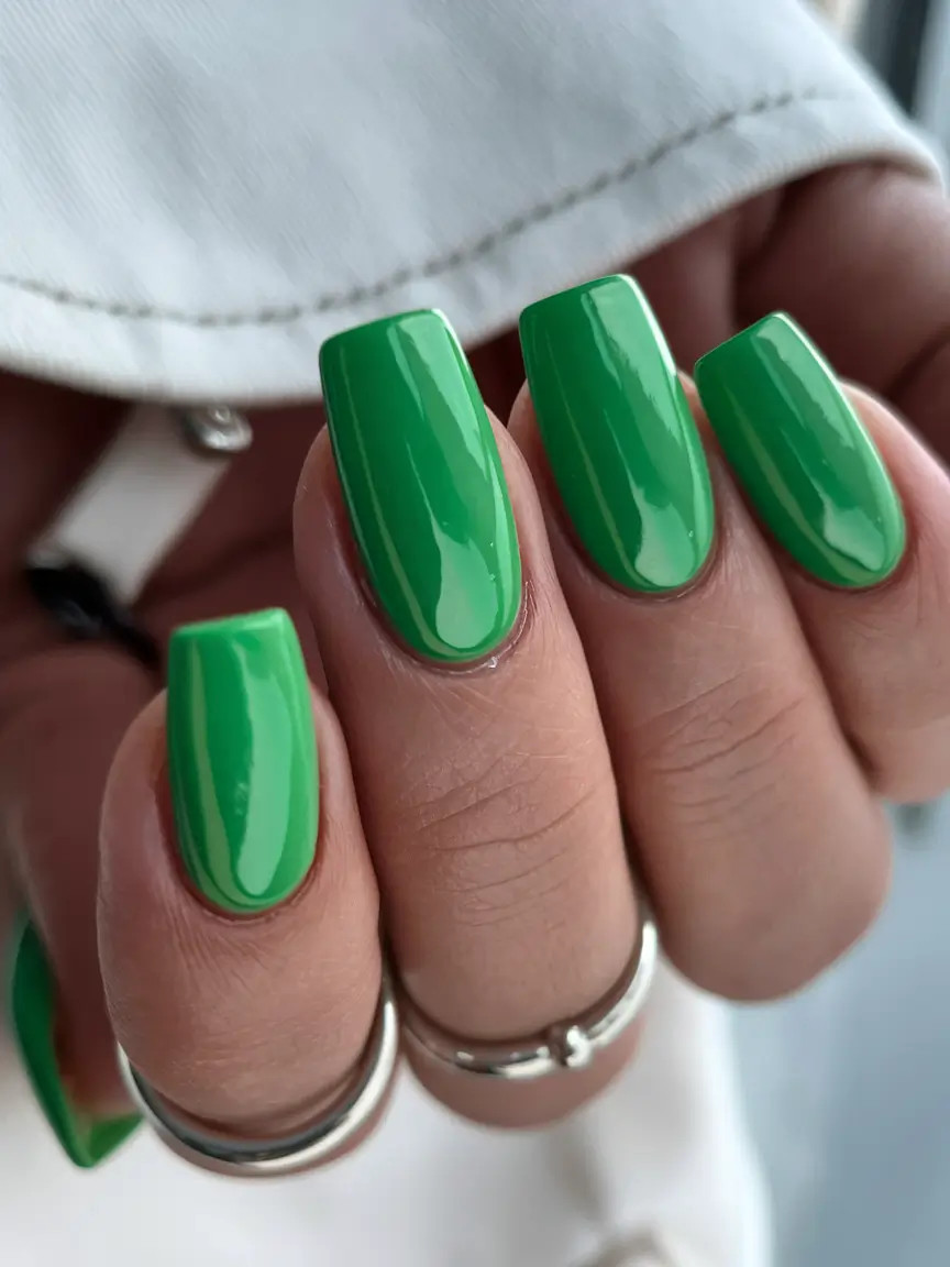 june nails color ideas Classic Green Shine