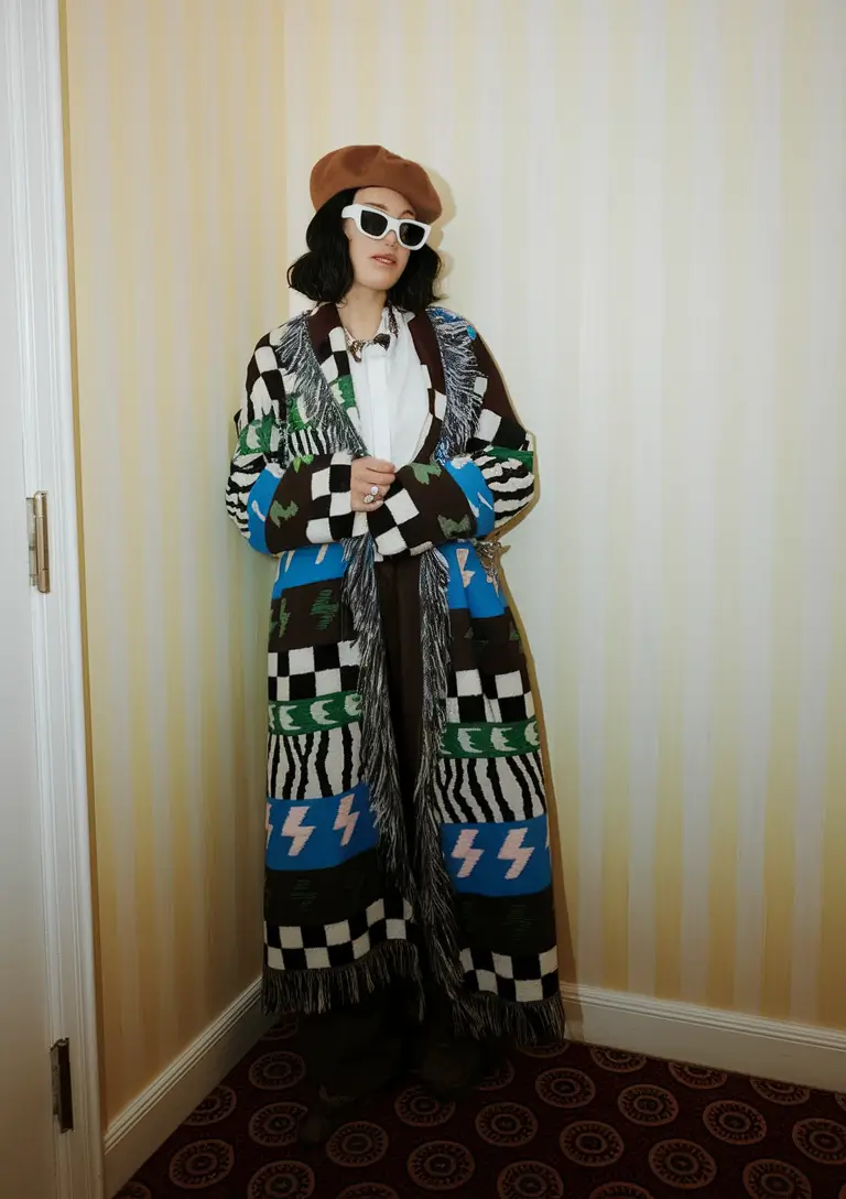 fall-business-casual-outfits-for-women-over-30-Patchwork-Maximalism-and-Parisian-Cool