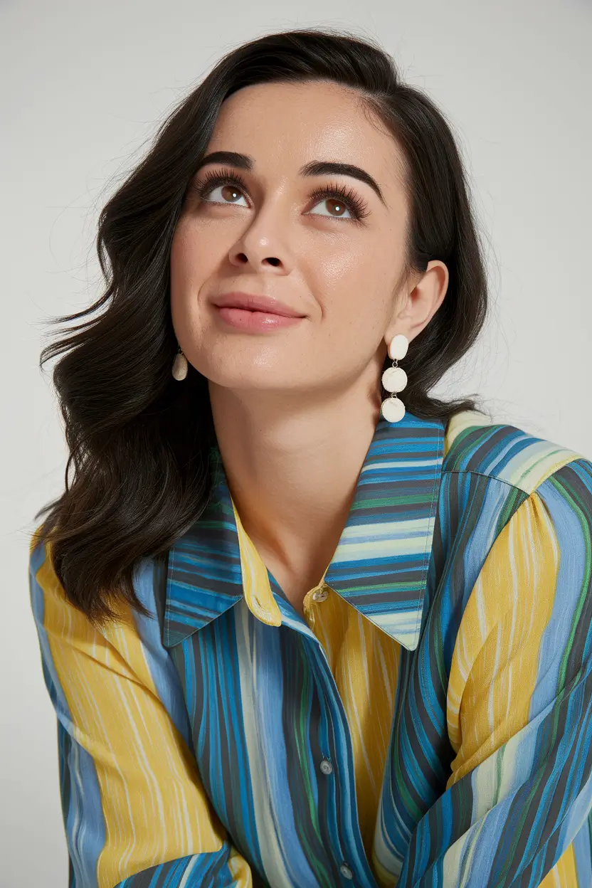 fall hair color trends for brunettes+Inky Brunette Shine with Soft Retro Waves