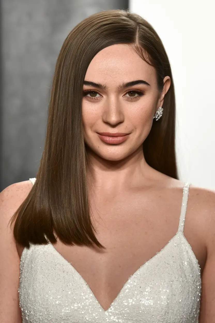 fall brunette hair color fair skin shoulder length