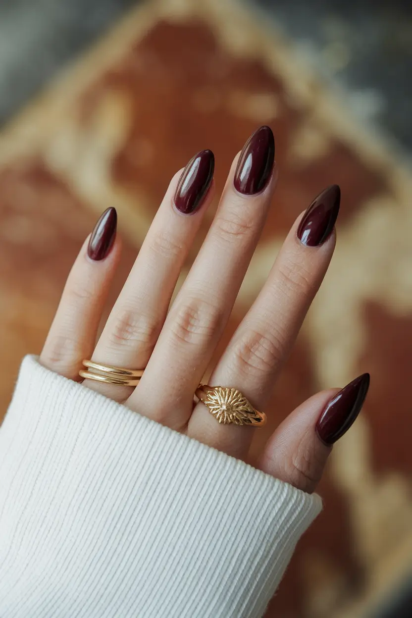 autumn-nails-designs-simple-glossy-garnet-gold